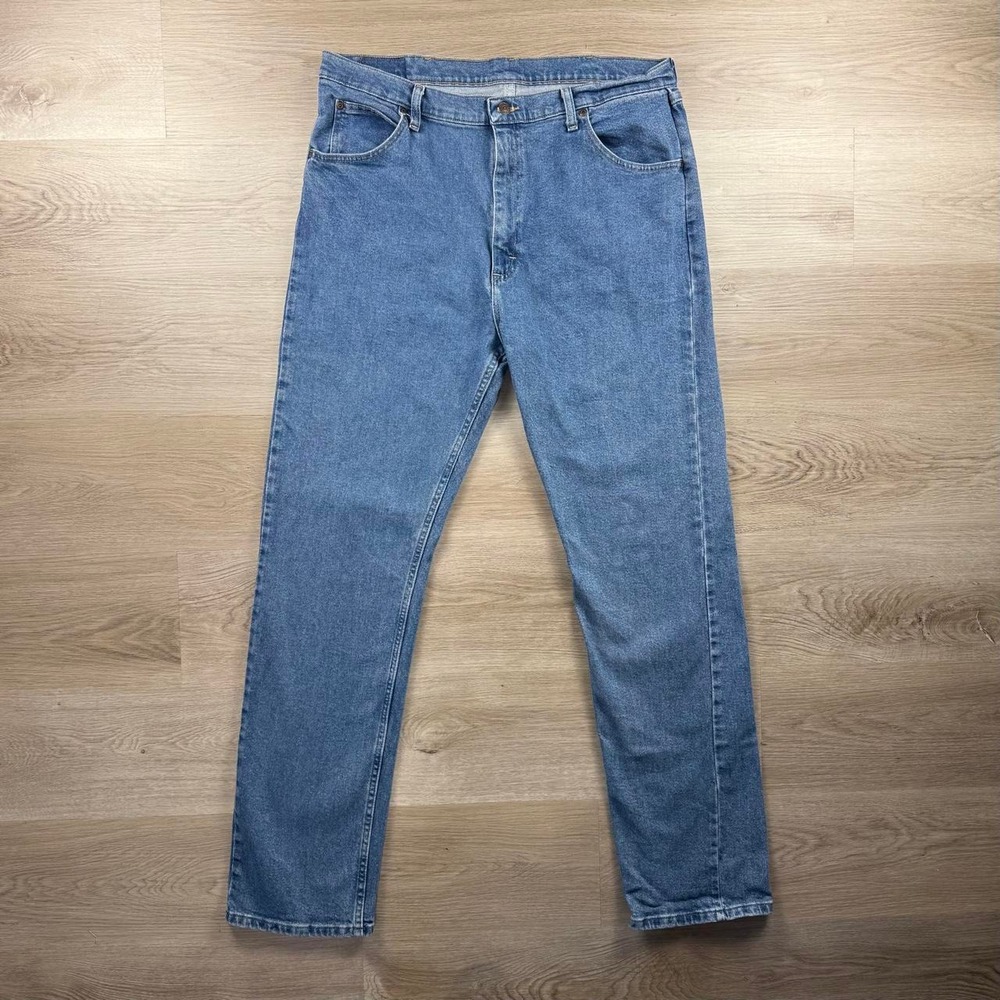 Wrangler Premium Quality Comfort Flex Medium Wash Straight Jeans 38 x 34